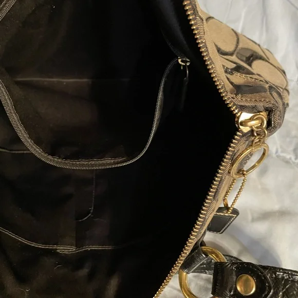 Coach purse - Picture 9 of 13